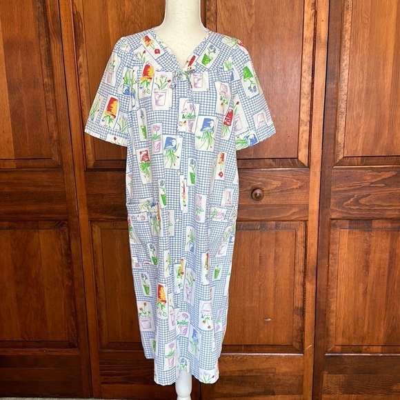 Classic Elements Snap Shortsleeved Long Line Cotton/Polyester Lightweight Robe M